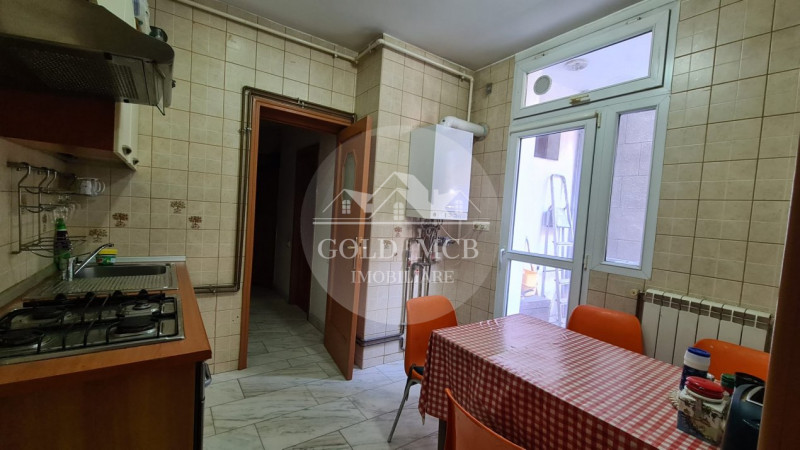 3 camere Mosilor- Armeneasca