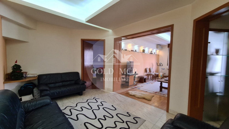 3 camere Mosilor- Armeneasca