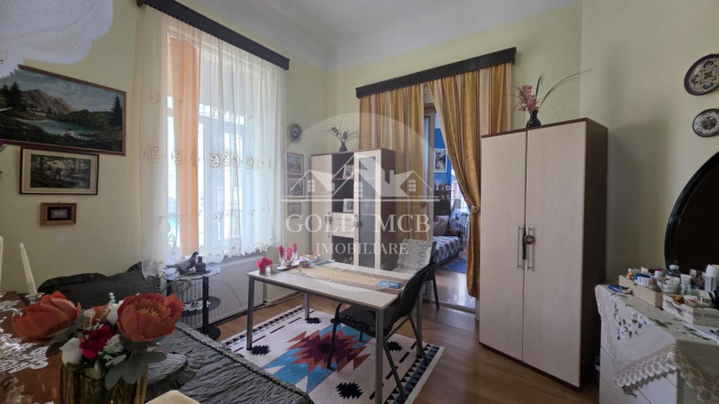 Apartament 5 camere Armeneasca
