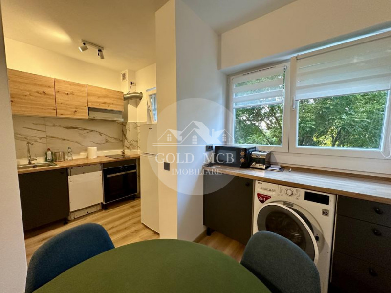 Apartament 3 camere - Aparatorii Patriei