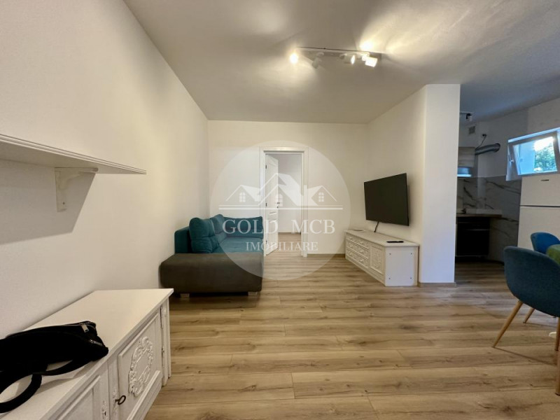 Apartament 3 camere - Aparatorii Patriei