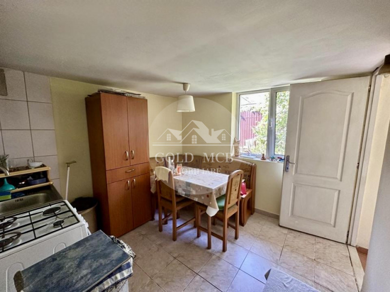 Casa cu 4 camere  - zona Colentina - Sportului