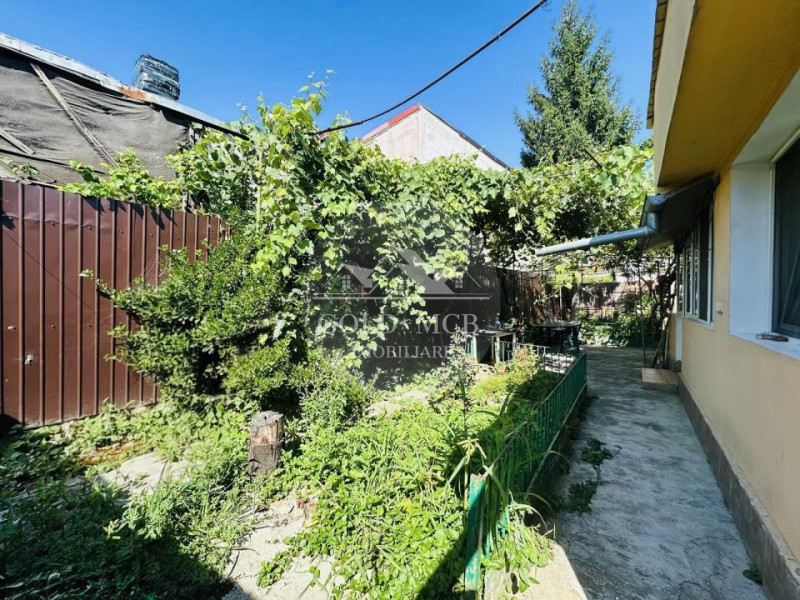 Casa cu 4 camere  - zona Colentina - Sportului