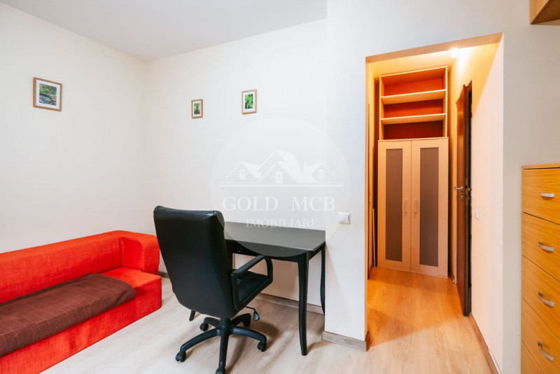 Vila P+1 cu 4 camere, gradina si loc de parcare - Otopeni (Ferme)