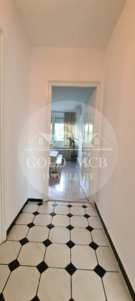 3 camere vis-a vis de Parul IOR