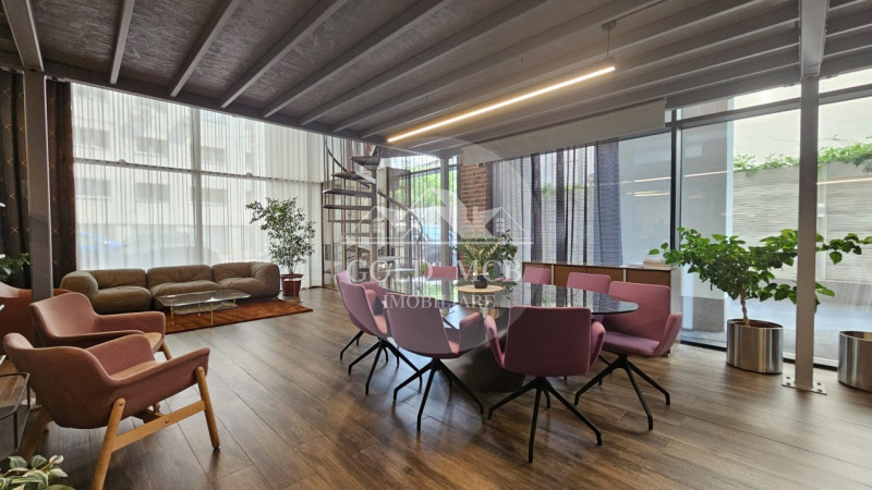 Spatiu Comercial nou-Piata 1 Mai